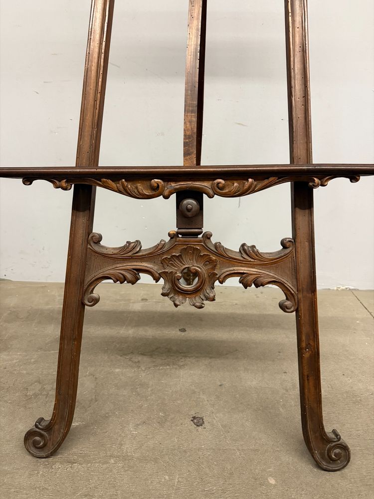 Chevalet de peintre Art nouveau ancien, XXe siècle, noyer sculpté, 178 x 75 x 70 cm