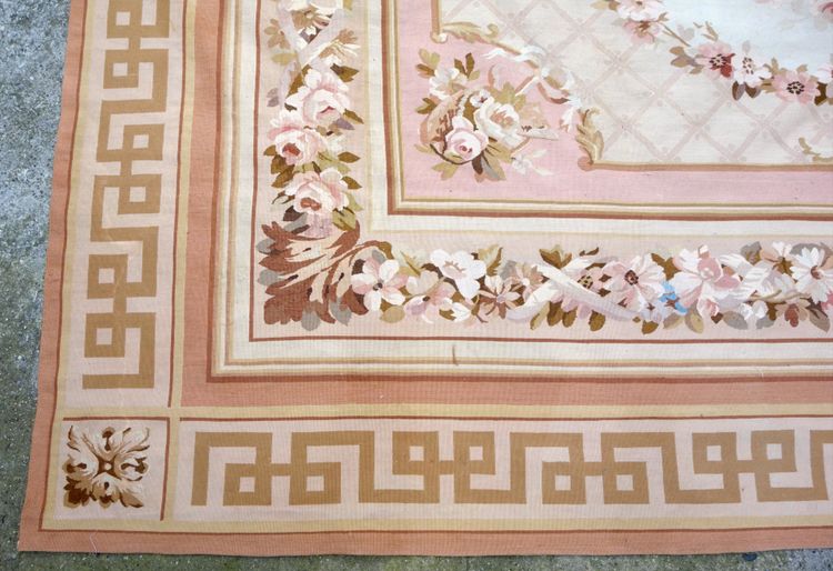 Großer Aubusson-Teppich im Stil Louis XVI, Epoche Napoleon III - 342cm x 250cm