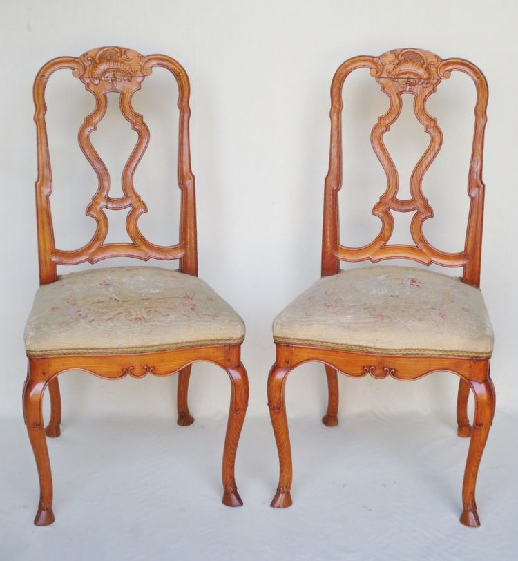Suite de six chaises, Venise milieu XVIIIe siècle.