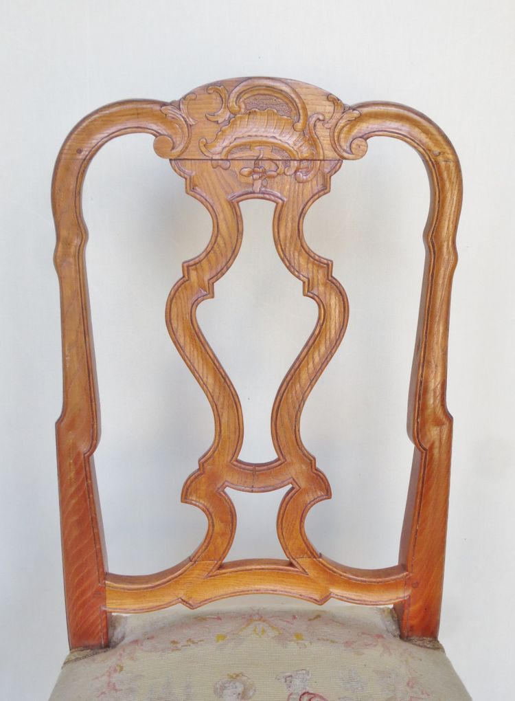 Suite de six chaises, Venise milieu XVIIIe siècle.