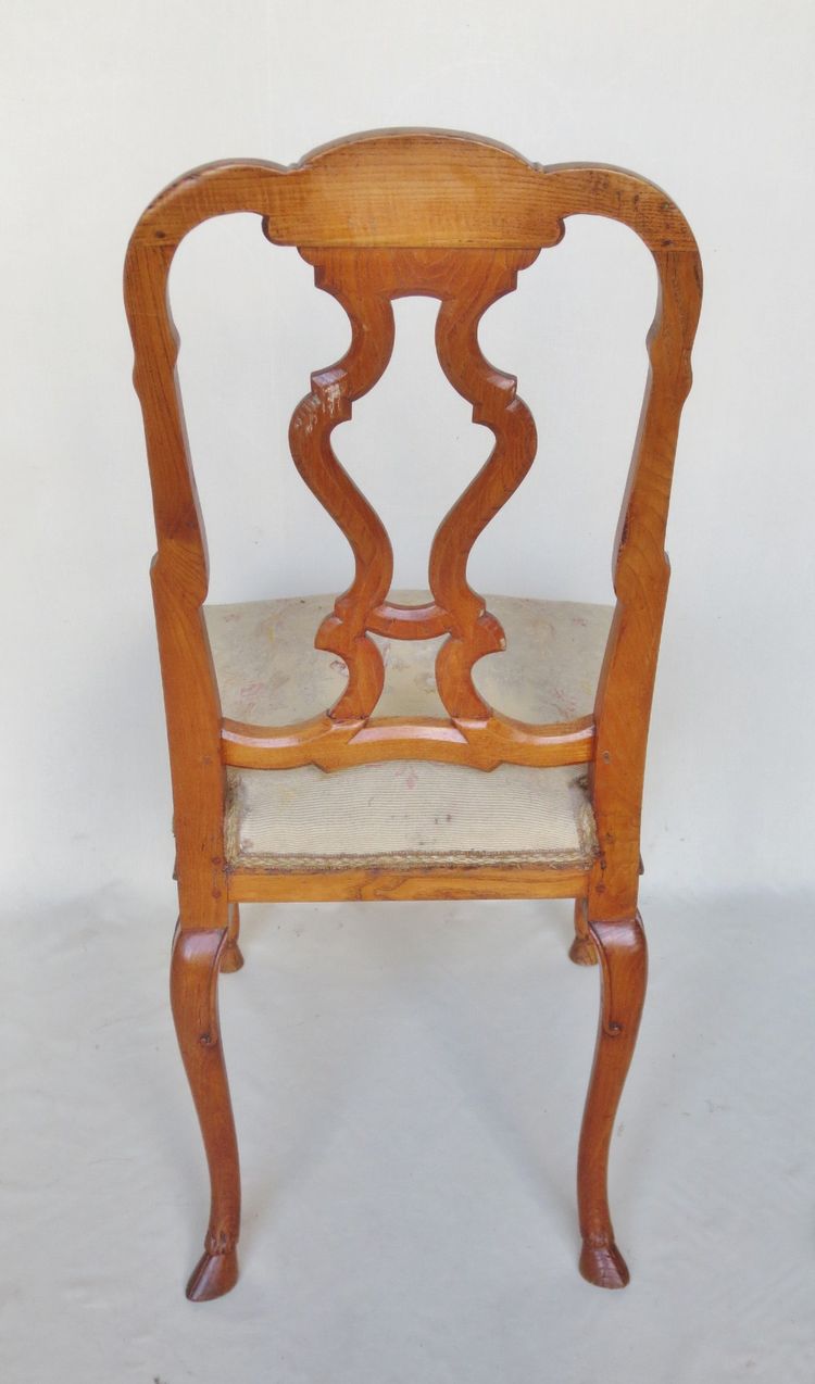 Suite de six chaises, Venise milieu XVIIIe siècle.