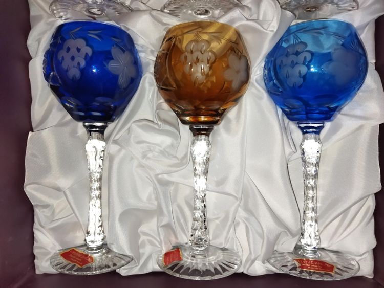 CRYSTAL GLASSES 6 Antique Colored Cut Crystal Footed Glasses