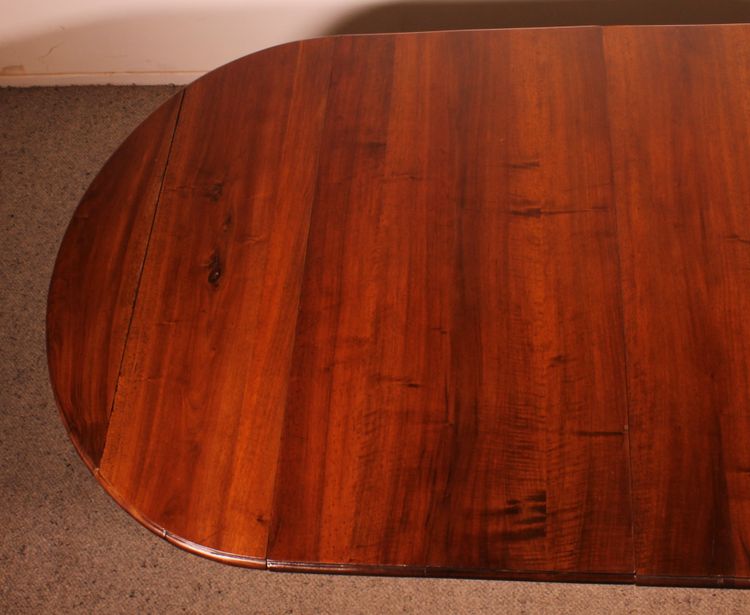 Table de salle à manger extensible du début du 19° siècle en noyer