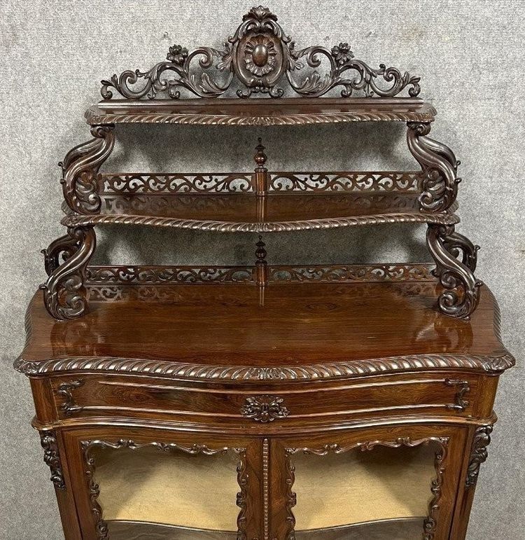 Vitrine galbée époque Napoléon III en acajou