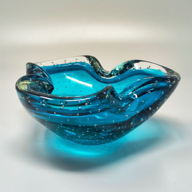 Cendrier ou attrape-tout rose du milieu du siècle dernier en verre de Murano Bullicante par Flavio Poli, 1960