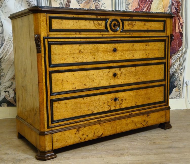 Commode époque Charles X en érable et poirier noirçi (vers 1820)