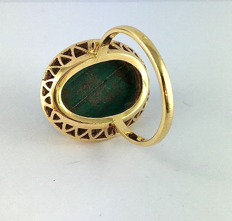 Bague Cabochon De Malachite Sur Or Jaune