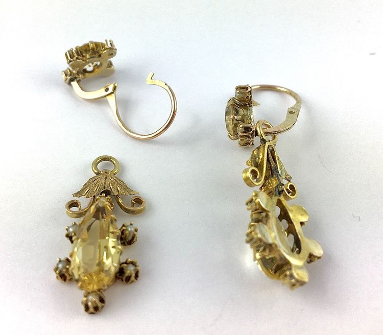 Boucles d'Oreilles Pendants Citrines Et Perles Fines Sur Or Jaune Napoléon III