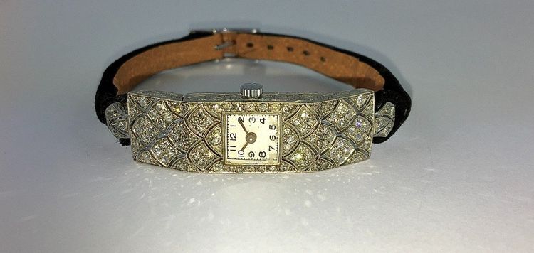 Art Deco 1925 Diamonds on Platinum Quartz Jewellery Watch