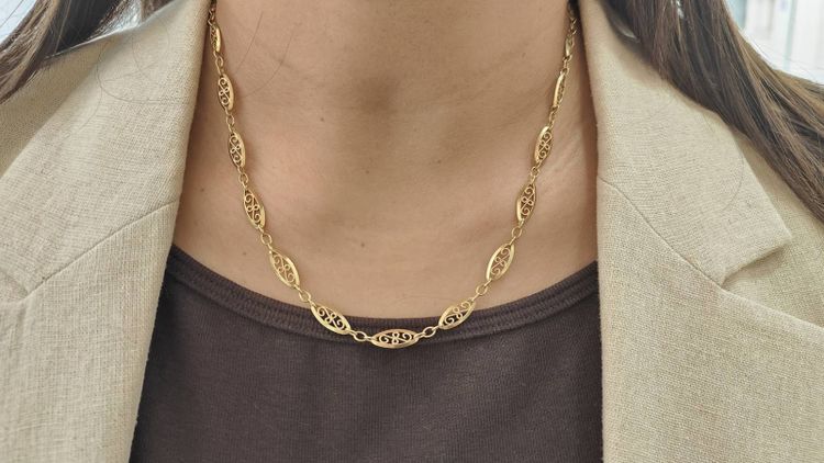 Collana in filigrana d'oro giallo 18 carati