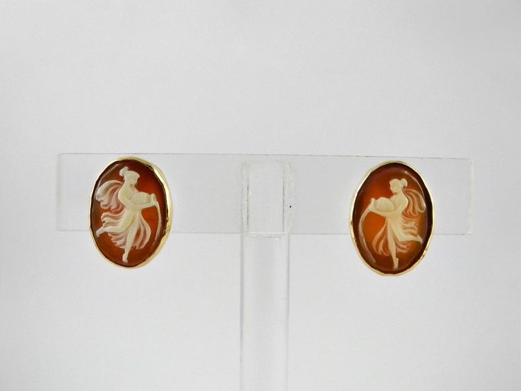 Ohrclips im Antik-Stil mit Cameo-Motiv aus Gelbgold