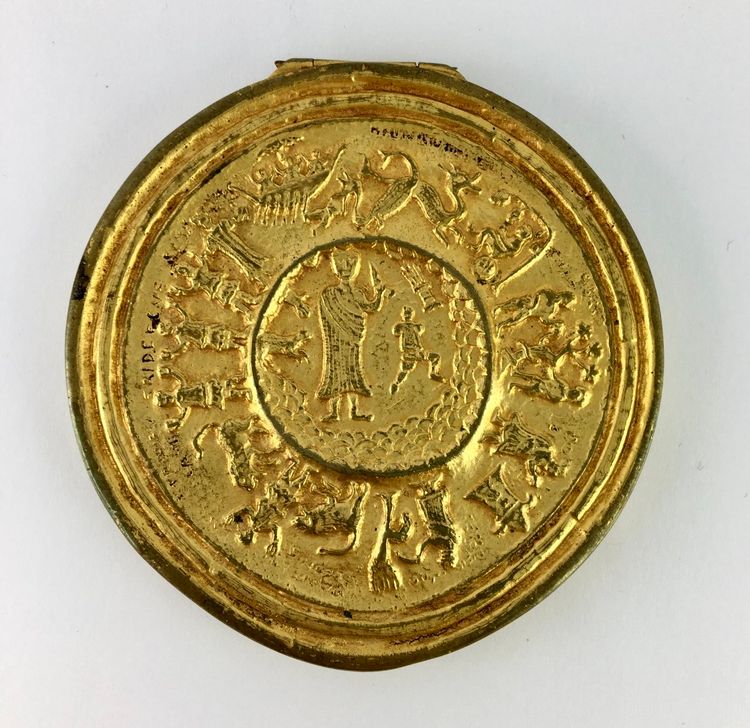 Line VAUTRIN , la Traversée du Désert, poudrier en bronze doré Circa 1950