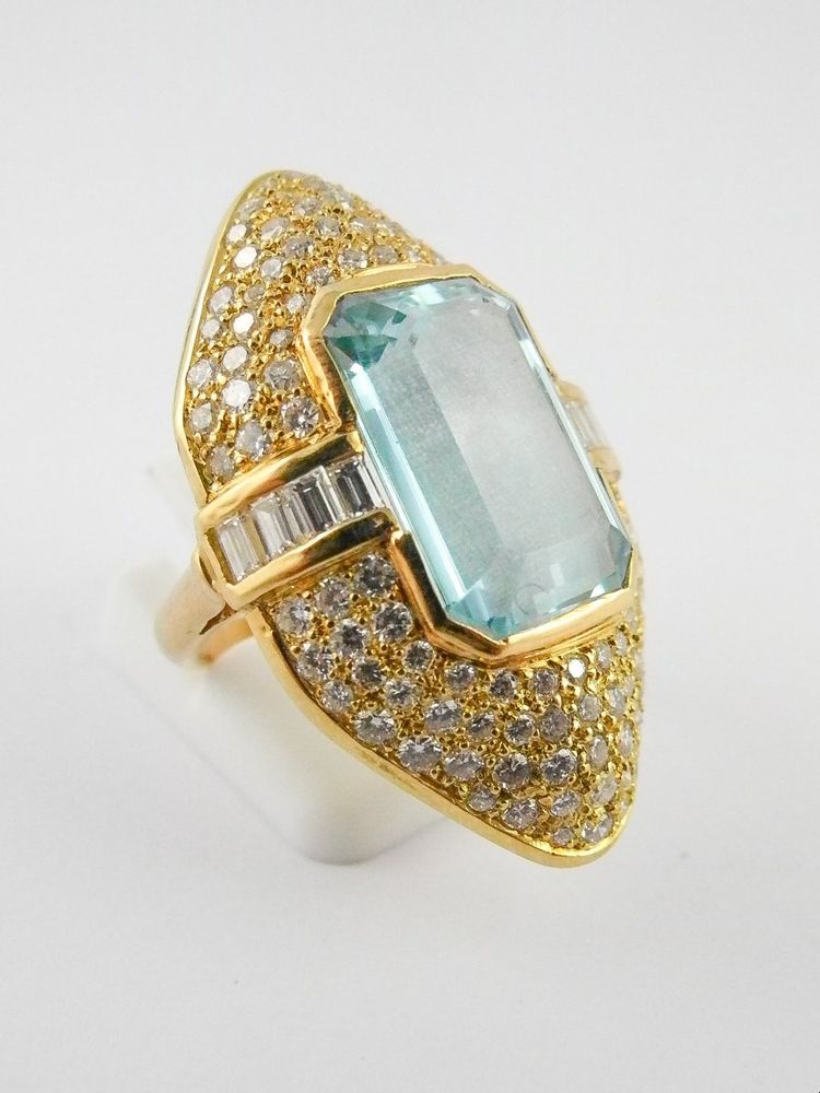 Bague Marquise Aigue-marine Pavage De Diamants Sur Or Jaune