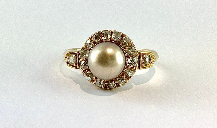 Bague Marguerite 19° Siècle Perle Fine Certifiée Entourage Diamants Sur Or Jaune Datée 1882