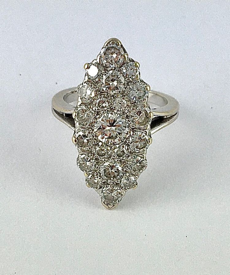 Bague Marquise Diamants Taille Brillant sur Or Blanc