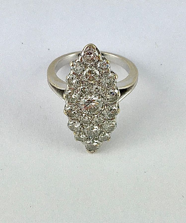 Bague Marquise Diamants Taille Brillant sur Or Blanc