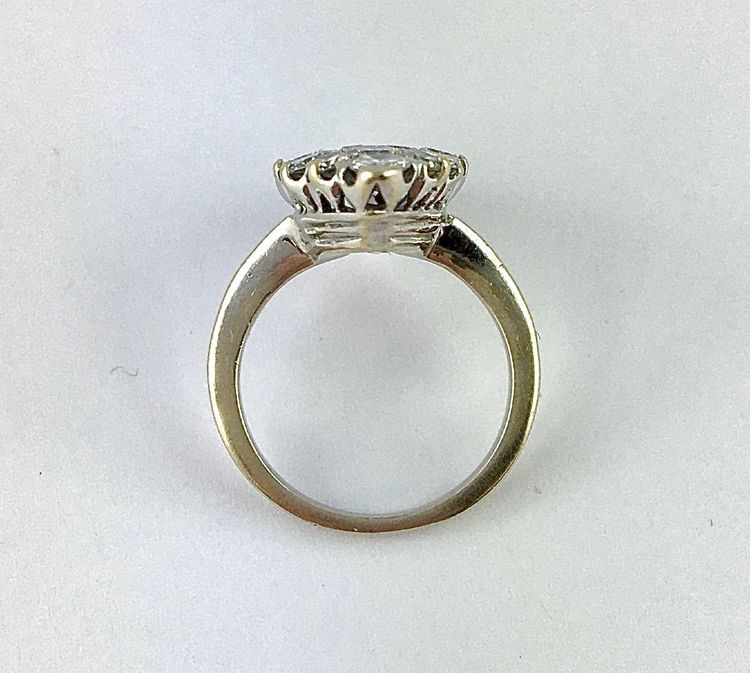 Bague Marquise Diamants Taille Brillant sur Or Blanc