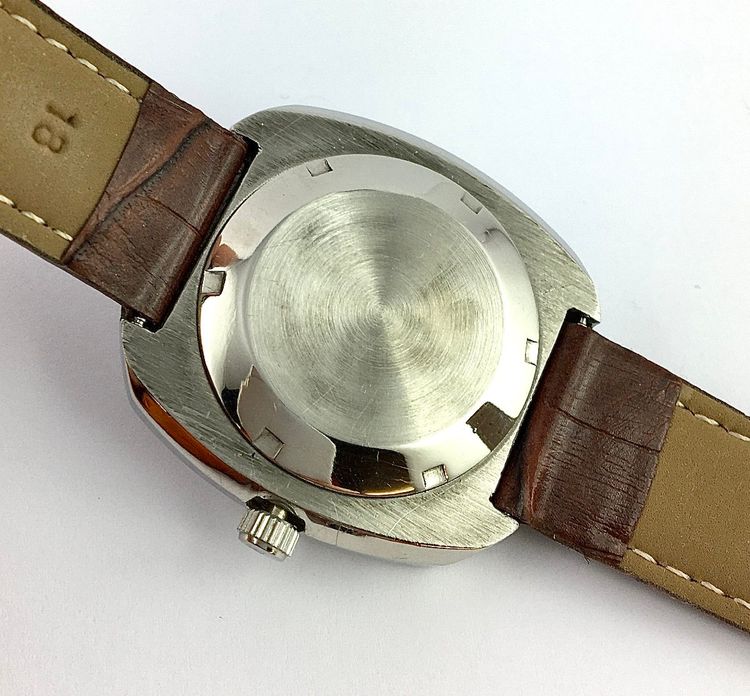 Montre Jaeger LeCoultre Club Automatique Années 70 Acier/ Cuir, Jour et Date, Verre Facetté