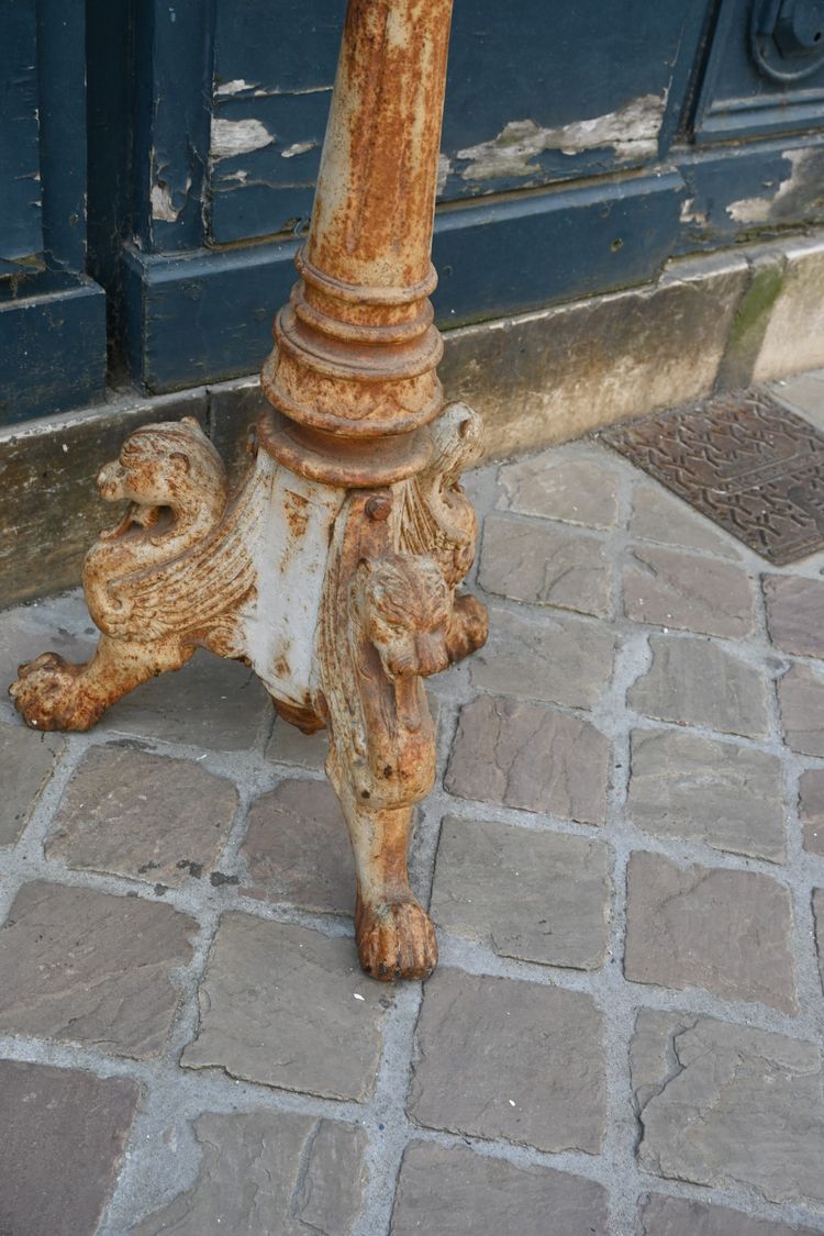 Large cast iron torchiere with griffins from the Restoration XIX period