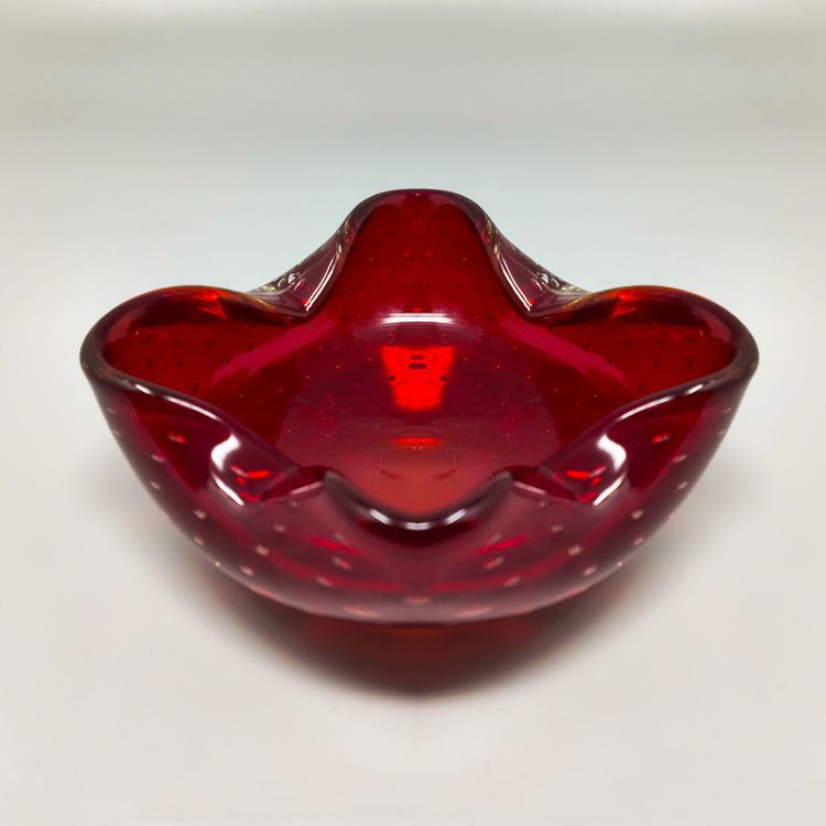 Posacenere o portacenere rosso di metà secolo 1960 in vetro di Murano Bullicante di Flavio Poli