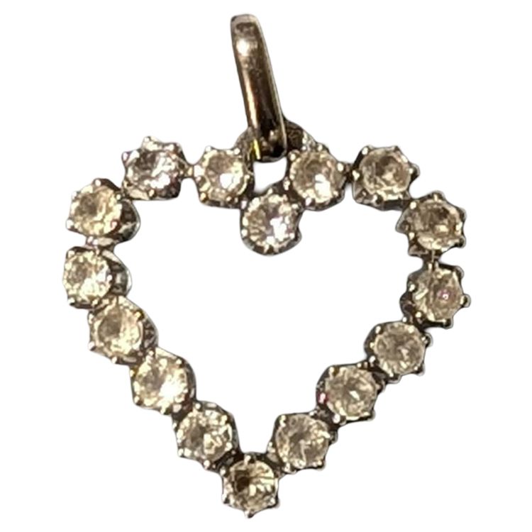 Ciondolo a cuore con charm francese in oro bianco 18 carati CIRCA 2000