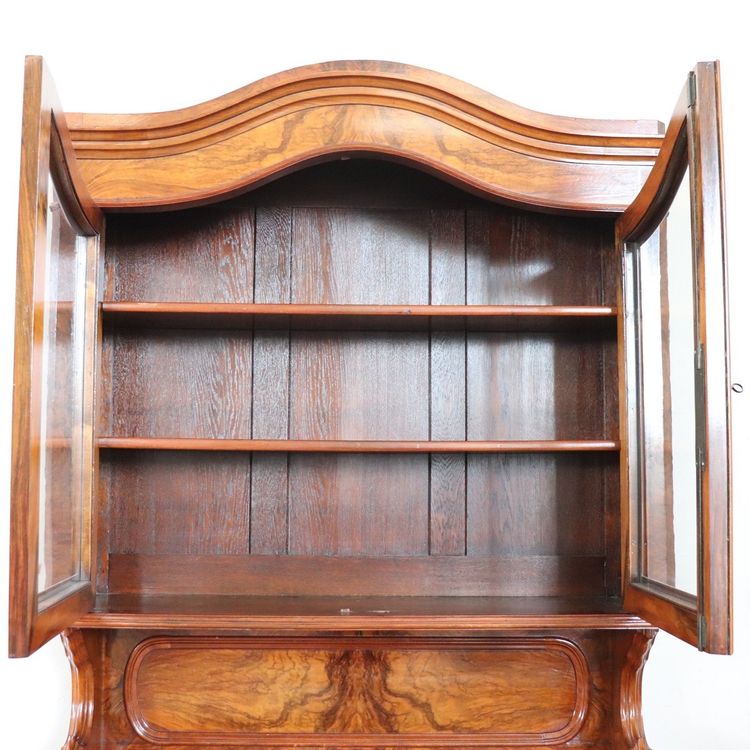 Antiker Sideboard-Schrank aus Nussbaumholz, Italien, Mitte des 19. Jahrhunderts