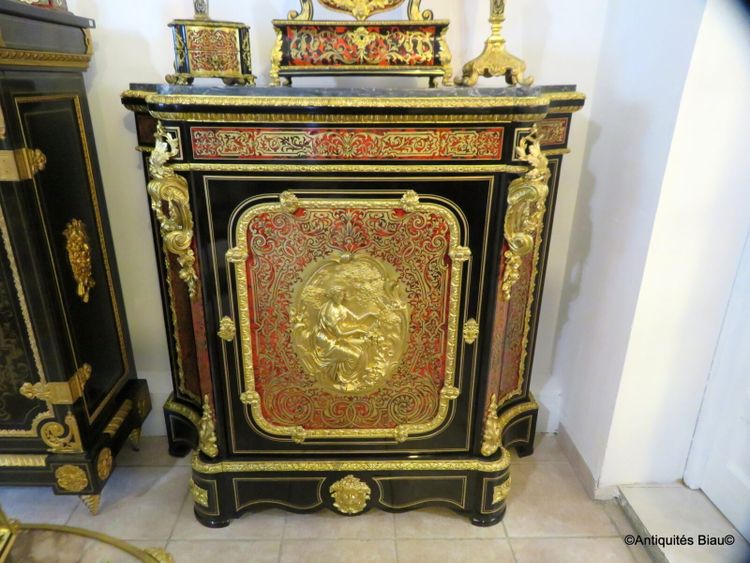 Konkaver Beistelltisch mit Boulle-Intarsien, Napoleon III.