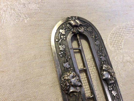 Belt or hat buckle