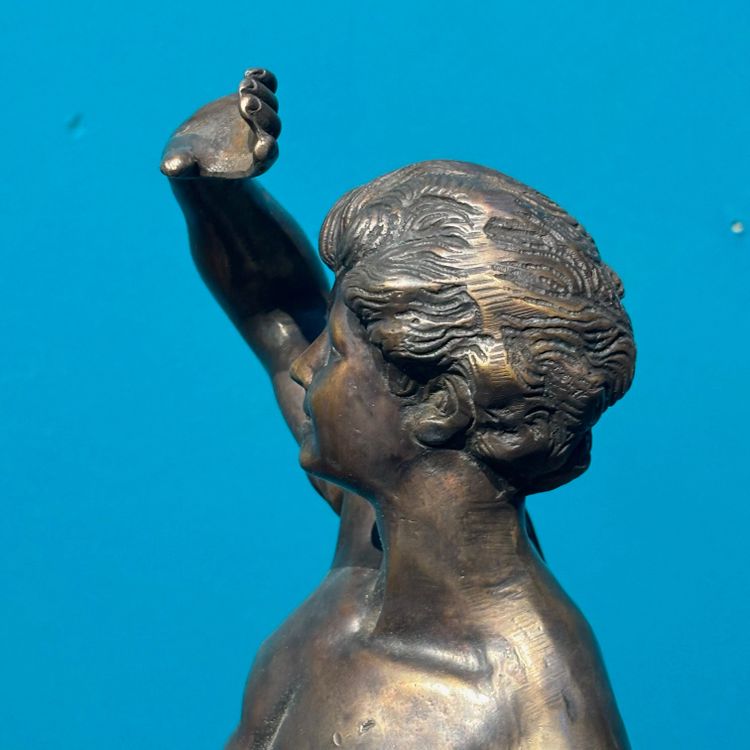 Antike Bronzeskulptur „Apollo“ von Moreau, Frankreich, 19. Jahrhundert. Höhe: 60 cm