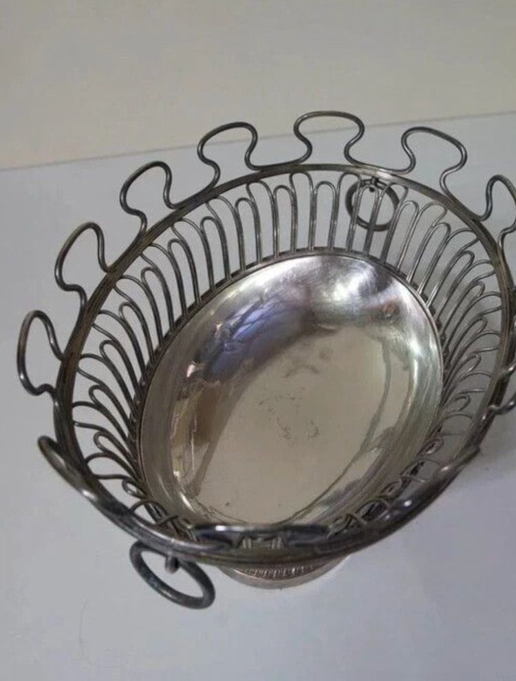 Louis XVI style silver-plated metal wine cooler/glass cabinet - late 19th century