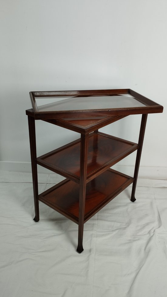 Intarsiertes englisches Sideboard um 1920
