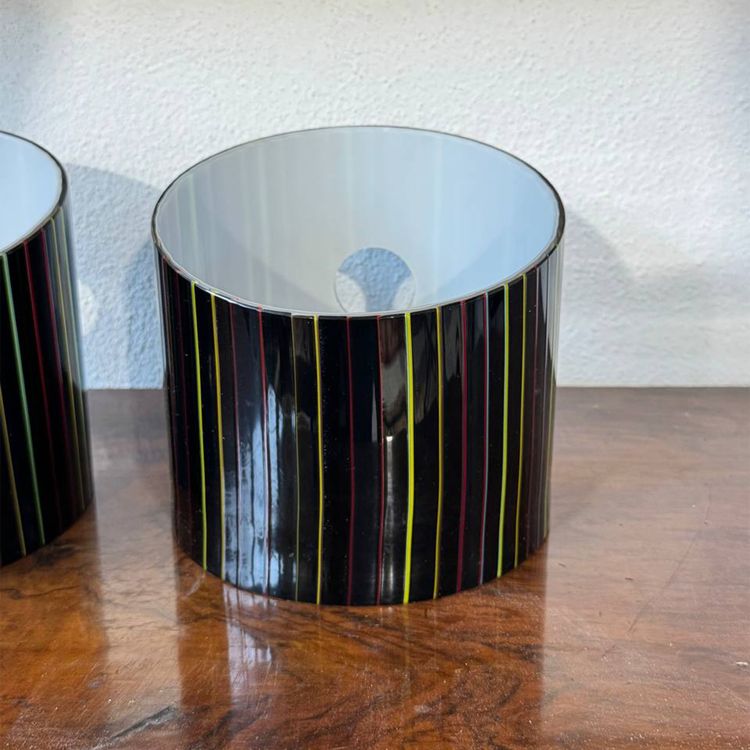 Coppia di applique in vetro di Murano nero con decori policromi