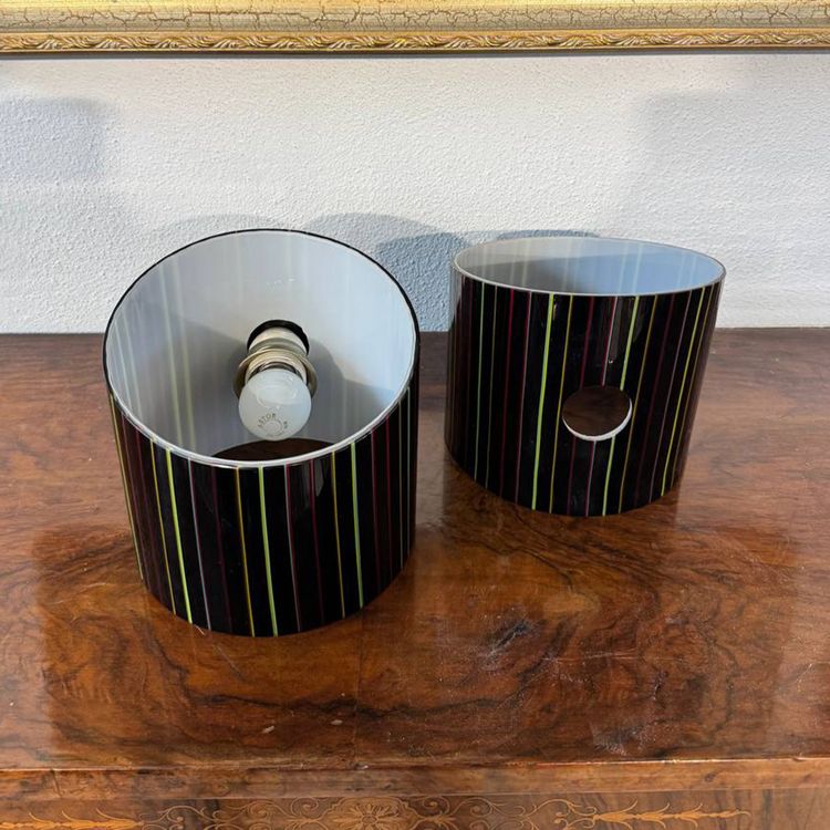 Coppia di applique in vetro di Murano nero con decori policromi