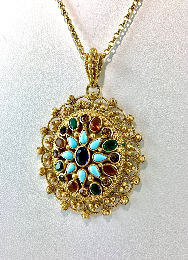 Pendentif Pierres de Couleur Et Travail de Granulation en Or Jaune