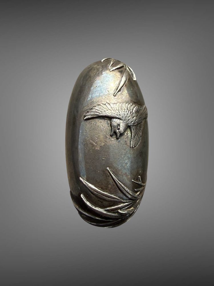 Tanto de samuraï, monture en argent et soya laquée - Période Edo (1603-1868). -