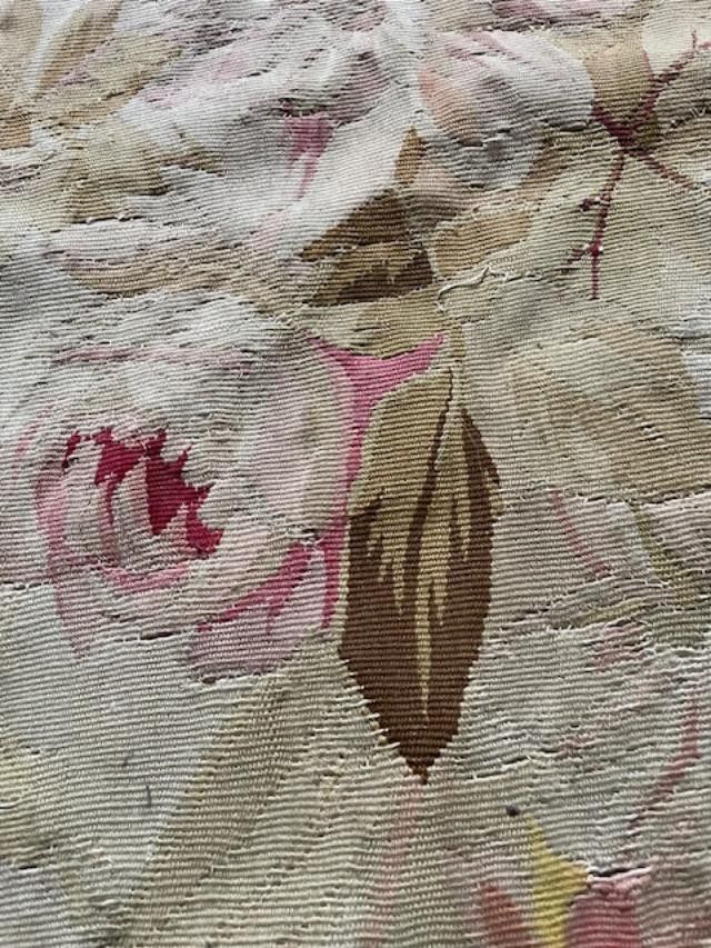 Aubusson-Teppich aus dem 19. Jahrhundert mit Petit-Point-Webart