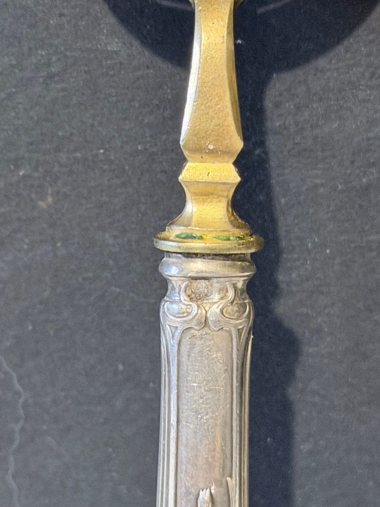 Horsd’œuvre-Servierset – vergoldetes Metall mit silberfarbenen Griffen – Jugendstil-Design