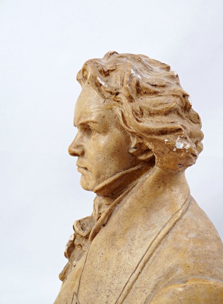 Buste Art Nouveau de Ludwig Van Beethoven en plâtre ocre début XXe