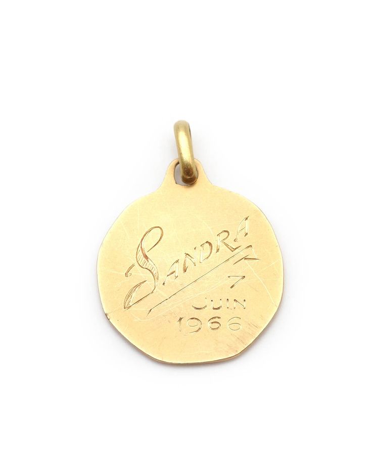 French Augis Virgin Mary Medal 18K Gold Religious Pendant Signed Grun 1960s 