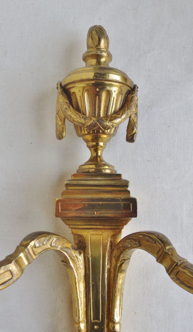 Paire d'appliques Louis XVI, XVIIIe siècle.  
