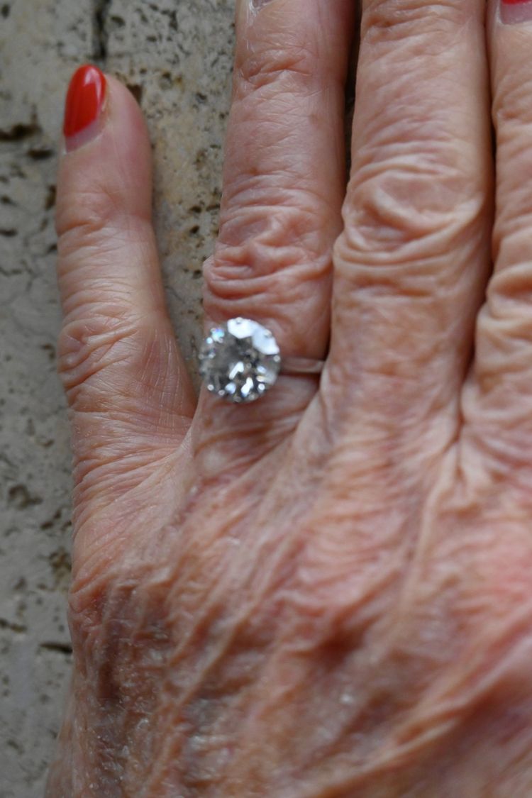 Bague solitaire diamants  taille moderne diamant 3 cts