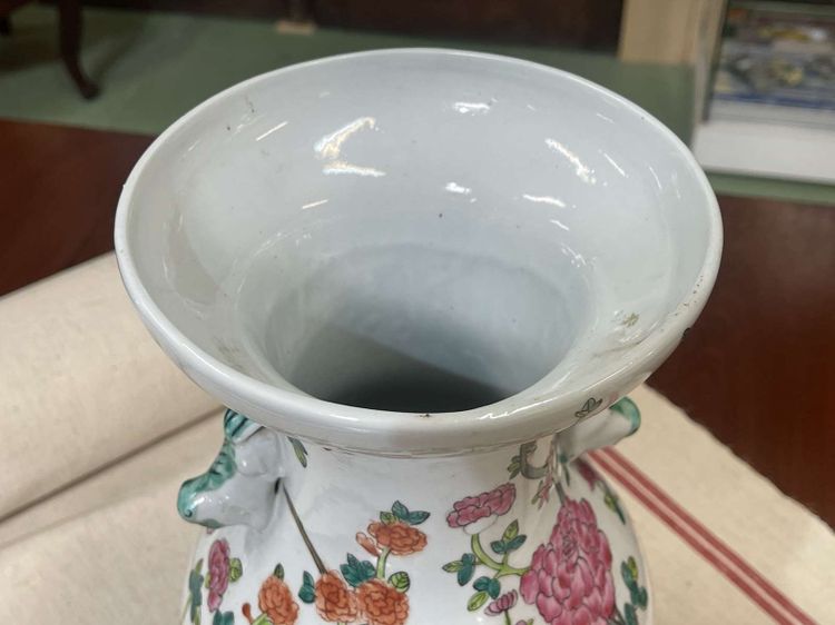 Vase en porcelaine chinoise du début XXème