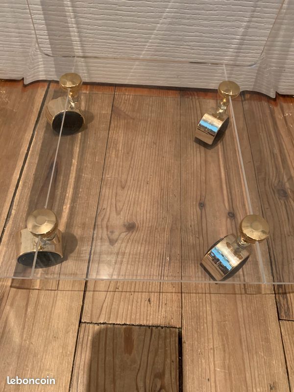 Table basse/d'appoint "Les invisibles du Marais" en plexiglas par David Lange - années 70