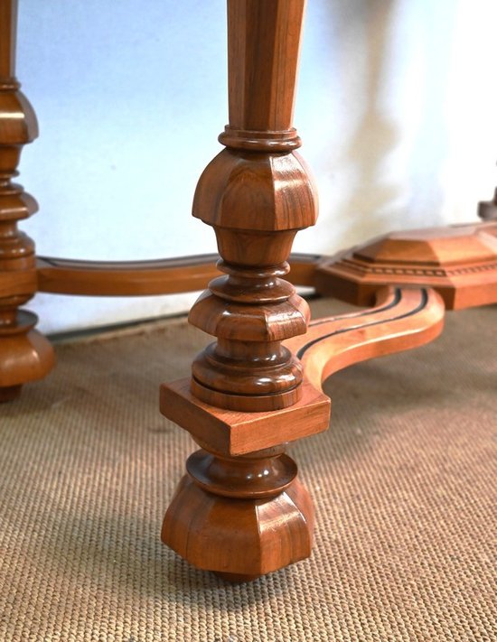 Table en Noyer massif, goût Louis XIV – Fin XIXe