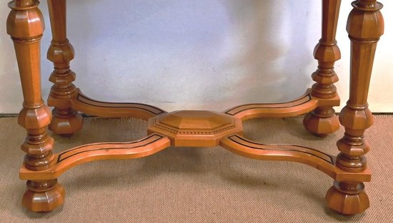 Table en Noyer massif, goût Louis XIV – Fin XIXe