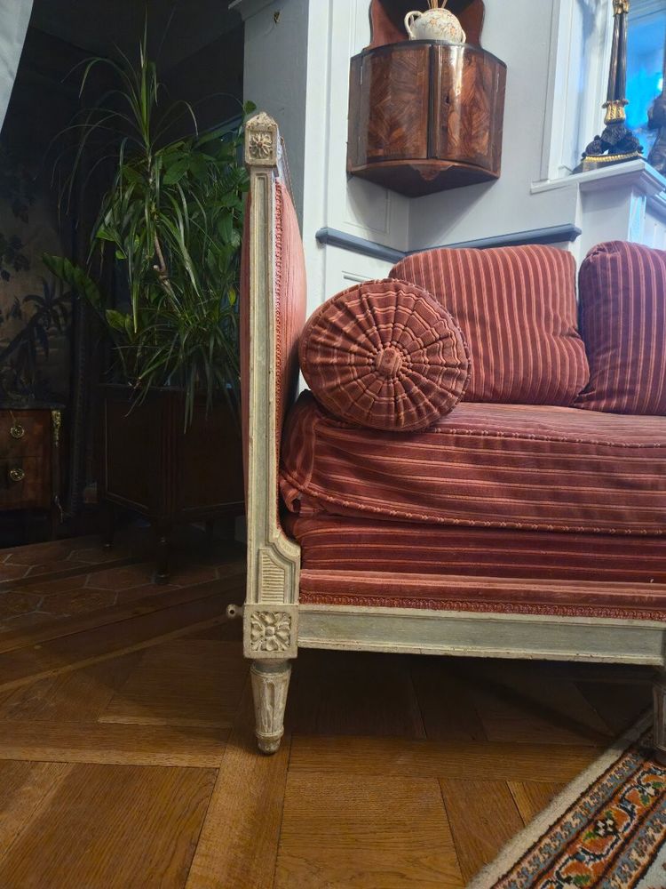 Louis XVI style reclining bed with 18th century elements, formerly reassembled.