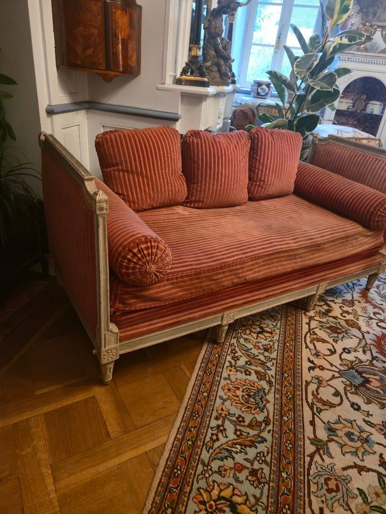 Louis XVI style reclining bed with 18th century elements, formerly reassembled.