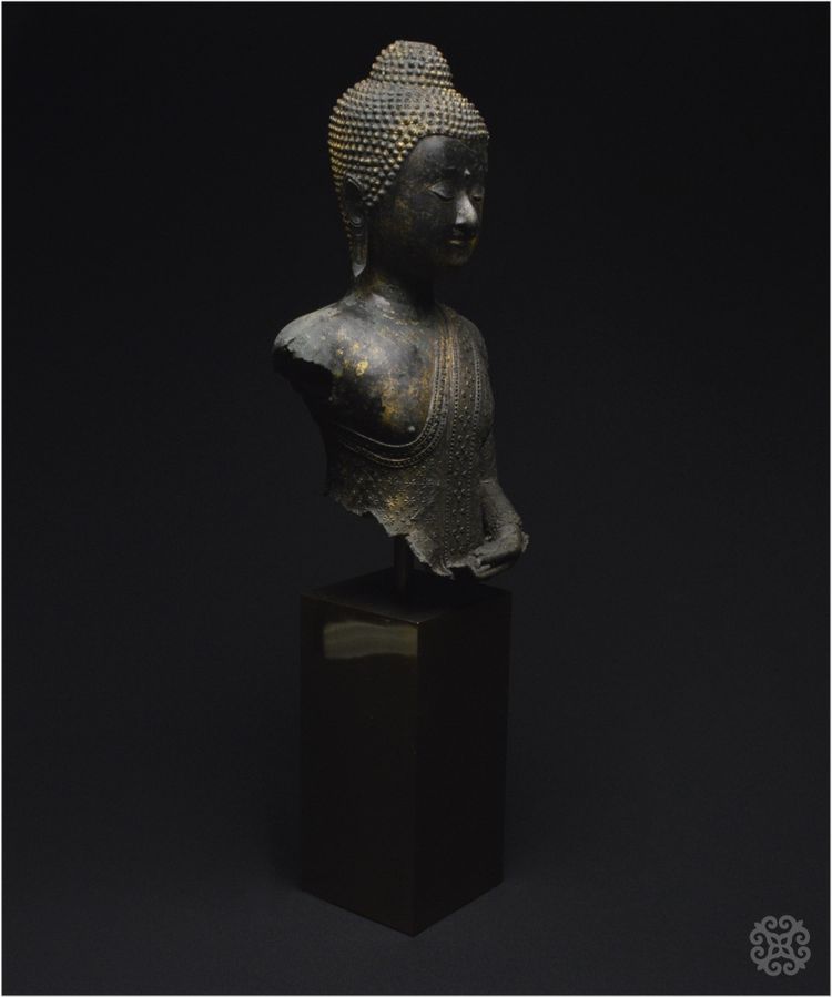 Ancien Royaume de Siam, Première moitié du XIXème siècle, Buste du Bouddha Maravijaya, Bronze