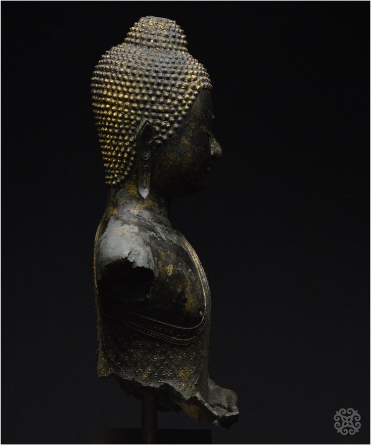 Ancien Royaume de Siam, Première moitié du XIXème siècle, Buste du Bouddha Maravijaya, Bronze
