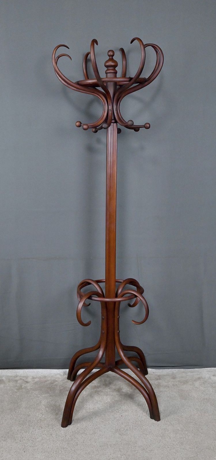 Grande appendiabiti a forma di pappagallo in legno di faggio curvato, stile Thonet - Inizi del XX secolo